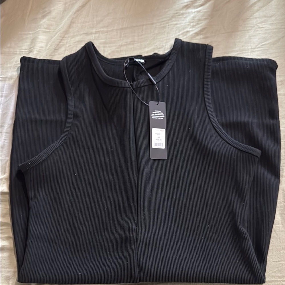 Black Sleeveless Ribbed romper